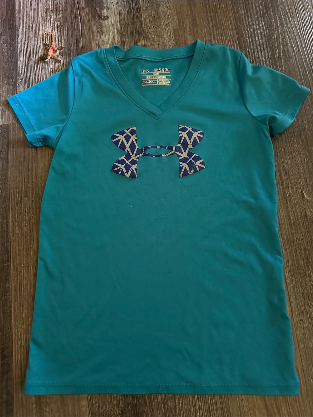 Under Armour Teal V-Neck Performance Tee with Patterned Logo